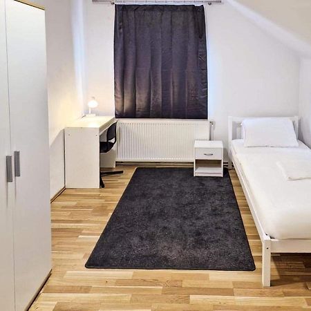 Adelin Einzelzimmer Hostel Wenen Buitenkant foto