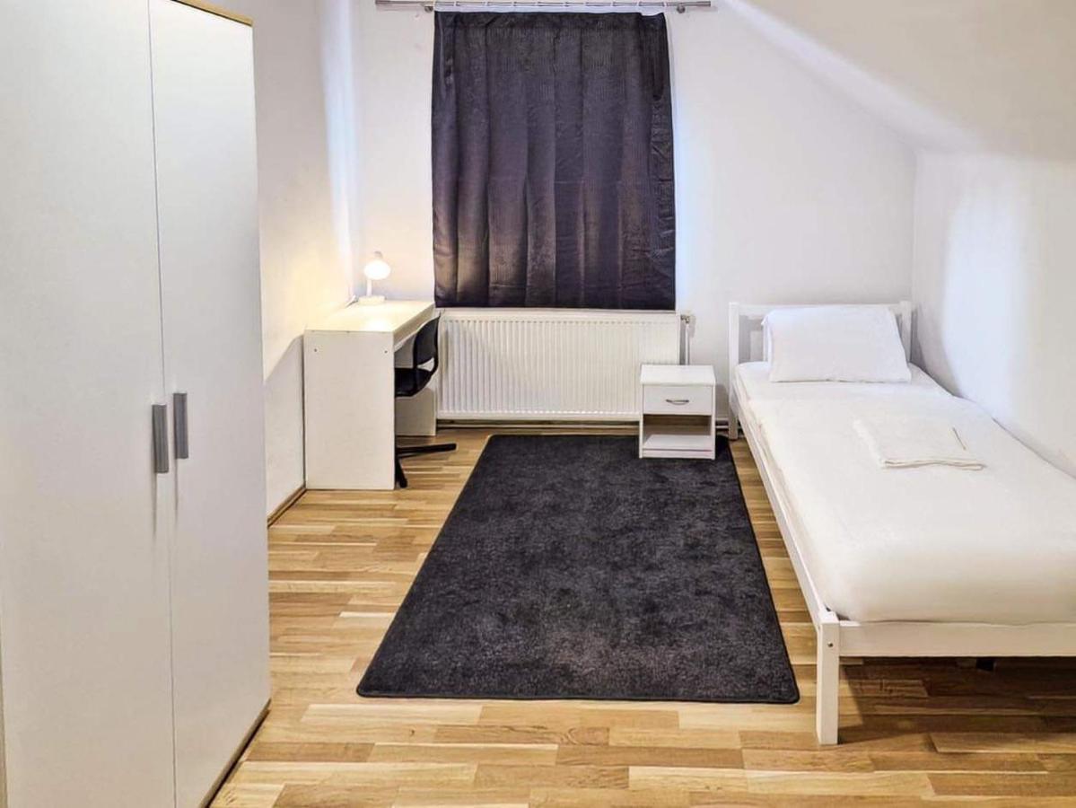 Adelin Einzelzimmer Hostel Wenen Buitenkant foto